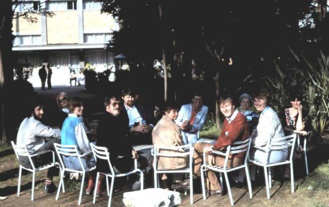 Den skandinaviska gruppen samlad vid Internationella karismatiska konferensen i Rom 1984 (undertecknad i röd tröja)